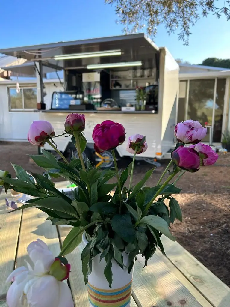 קפה לימן, עגלת קפה במושב לימן